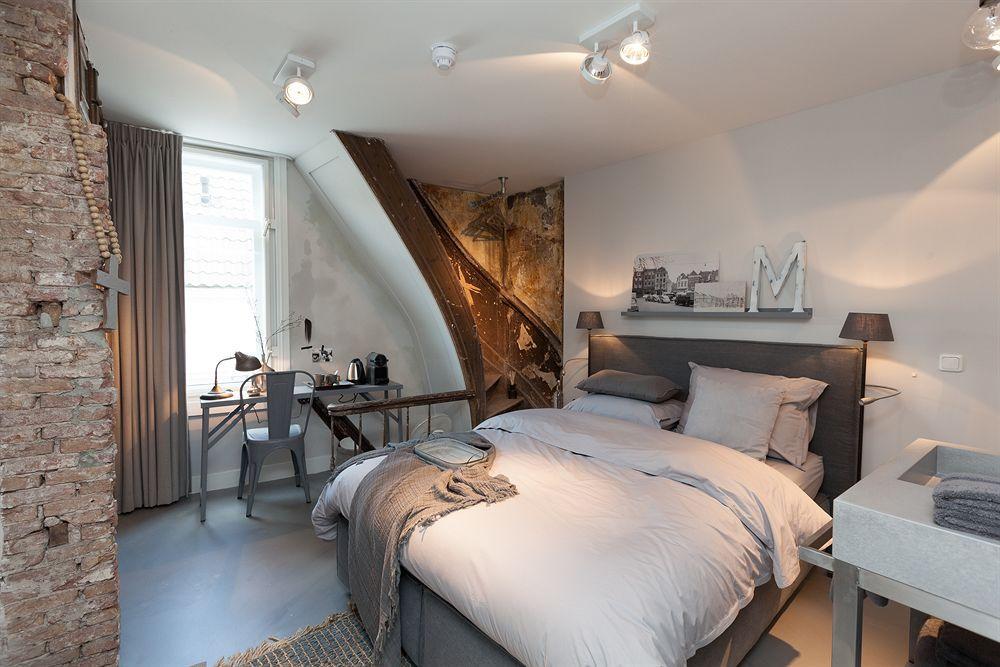 Mother Goose Hotel Utrecht Bagian luar foto