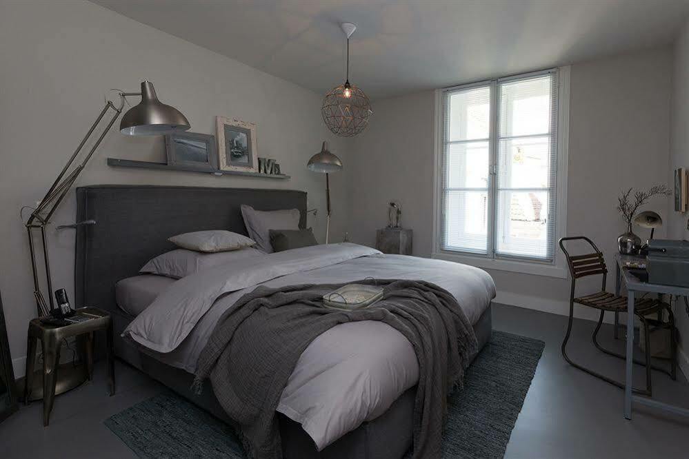 Mother Goose Hotel Utrecht Bagian luar foto