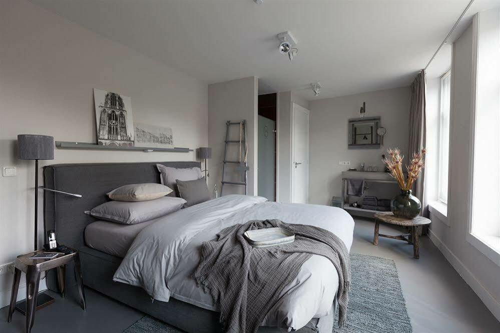 Mother Goose Hotel Utrecht Bagian luar foto